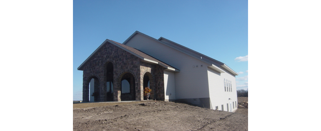 wisconsin-commercial-architect-church_blessed-sacrament-hermitage_exterior-View-4-1100x450.jpg